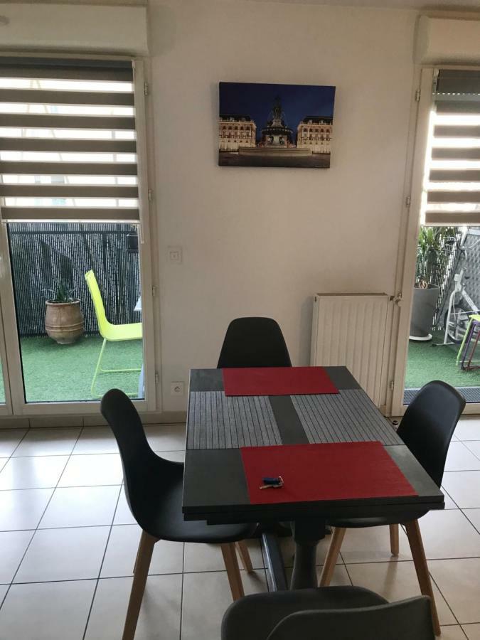 Appartement Bordeaux Lac Exterior foto